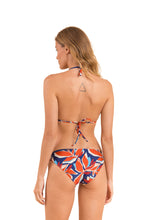 Laad de afbeelding in de Gallery-viewer, Model Back: Rio De Sol Bottom Bottom Leaves Essential-Comfy
