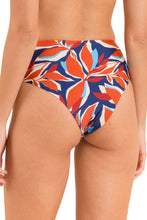 Laad de afbeelding in de Gallery-viewer, Image 07: Rio De Sol Bottom Bottom Leaves Hotpants
