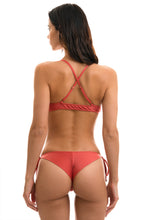 Laad de afbeelding in de Gallery-viewer, Model Back: Rio De Sol Bottom Bottom Madras Tri Arg
