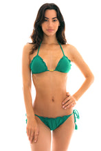 Laad de afbeelding in de Gallery-viewer, Model Front: Rio De Sol Bottom Bottom Malaquita Eva Micro
