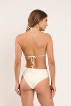Laad de afbeelding in de Gallery-viewer, Model Back: Rio De Sol Bottom Bottom Off-White Hotpants
