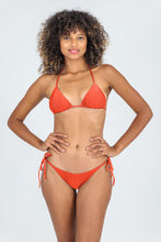 Laad de afbeelding in de Gallery-viewer, Model Front: Rio De Sol Bottom Bottom Paprica Ibiza-Comfy
