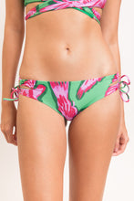 Laad de afbeelding in de Gallery-viewer, Gallery: Rio De Sol Bottom Bottom Parrots Madrid
