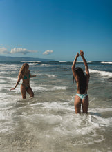 Laad de afbeelding in de Gallery-viewer, Image 12: Rio De Sol Bottom Bottom Pua-Valley Kai
