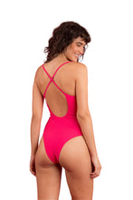 Laad de afbeelding in de Gallery-viewer, Model Back: Rio De Sol One-Piece Dots-Virtual-Pink Julia
