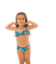 Laad de afbeelding in de Gallery-viewer, Model Front: Rio De Sol Girl&#39;s Two-Piece Hookeri Girl
