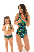 Laad de afbeelding in de Gallery-viewer, Model Back: Rio De Sol Girl&#39;s Two-Piece Luce Kids
