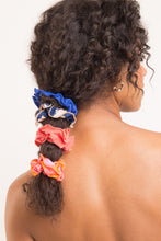 Laad de afbeelding in de Gallery-viewer, Image 02: Rio De Sol Hair Accessory Malibu-Nina Scrunchie
