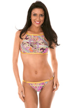 Laad de afbeelding in de Gallery-viewer, Model Front: Rio De Sol Set Mundomix Cropped
