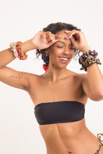 Laad de afbeelding in de Gallery-viewer, Image 02: Rio De Sol Hair Accessory Nocciola Scrunchie
