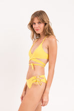 Laad de afbeelding in de Gallery-viewer, Image 08: Rio De Sol Set Set Amarelo Kate Madrid
