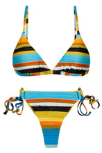 Laad de afbeelding in de Gallery-viewer, Product Front: Rio De Sol Set Set Artsy Tri-Fixo Fio-Tie
