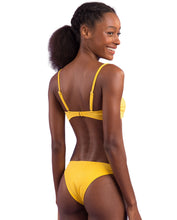 Laad de afbeelding in de Gallery-viewer, Image 07: Rio De Sol Set Set Malibu-Yellow Bandeau-Duo Essential

