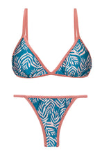 Laad de afbeelding in de Gallery-viewer, Product Front: Rio De Sol Set Set Palms-Blue Tri-Fixo California
