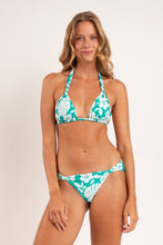 Laad de afbeelding in de Gallery-viewer, Model Front: Rio De Sol Set Set Pua-Valley Mel
