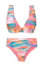 Laad de afbeelding in de Gallery-viewer, Product Front: Rio De Sol Set Set River Halter-Cos Hotpant-Cos
