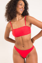 Laad de afbeelding in de Gallery-viewer, Image 09: Rio De Sol Set Set Rouge Bandeau-Reto Nice-Fio
