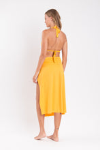 Laad de afbeelding in de Gallery-viewer, Model Back: Rio De Sol Beach Skirt Solar Long-Skirt-Knot
