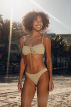 Laad de afbeelding in de Gallery-viewer, Image 11: Rio De Sol Top Top Brisa-Pistache Sara
