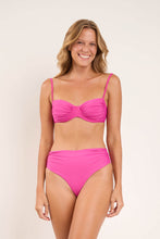 Laad de afbeelding in de Gallery-viewer, Model Front: Rio De Sol Top Top Fluity-Amor Vickie
