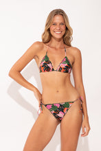 Laad de afbeelding in de Gallery-viewer, Image 05: Rio De Sol Top Top Jolie Frufru
