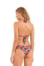 Laad de afbeelding in de Gallery-viewer, Model Back: Rio De Sol Top Top Leaves Mel

