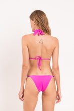 Laad de afbeelding in de Gallery-viewer, Model Back: Rio De Sol Top Top Malibu-Rosa Tri-Rev
