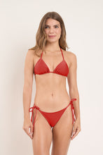 Laad de afbeelding in de Gallery-viewer, Model Front: Rio De Sol Top Top Shimmer-Liquor Tri-Inv
