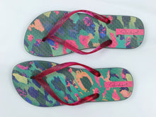 Laad de afbeelding in de Gallery-viewer, Product Front: Rio De Sol Flip-Flop Wilds Slim
