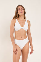 Laad de afbeelding in de Gallery-viewer, Top Sand-White Chantal
